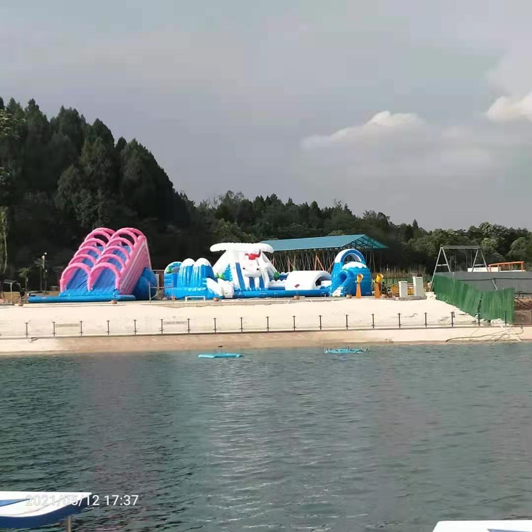 支架游泳池公园